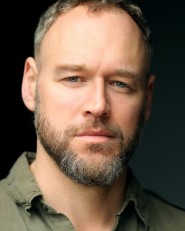 Elliot Cowan