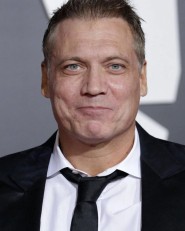 Holt McCallany