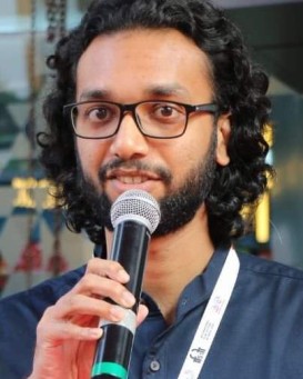 Oru Paathira Swapnam Pole