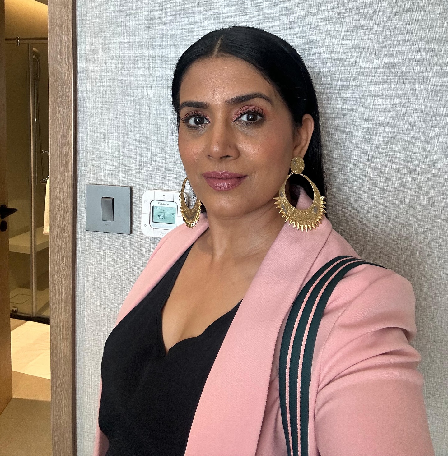Sonali Kulkarni